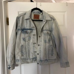 Acid wash Levi’s trucker jacket
